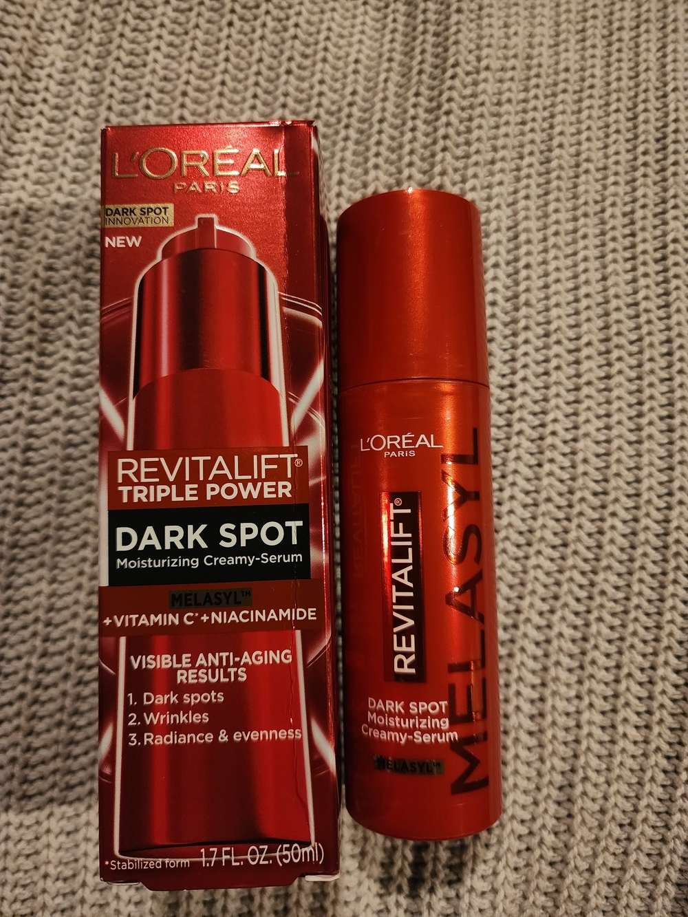 L'Oreal Revitalift Triple Power Dark Spot Serum - Metallic Red
